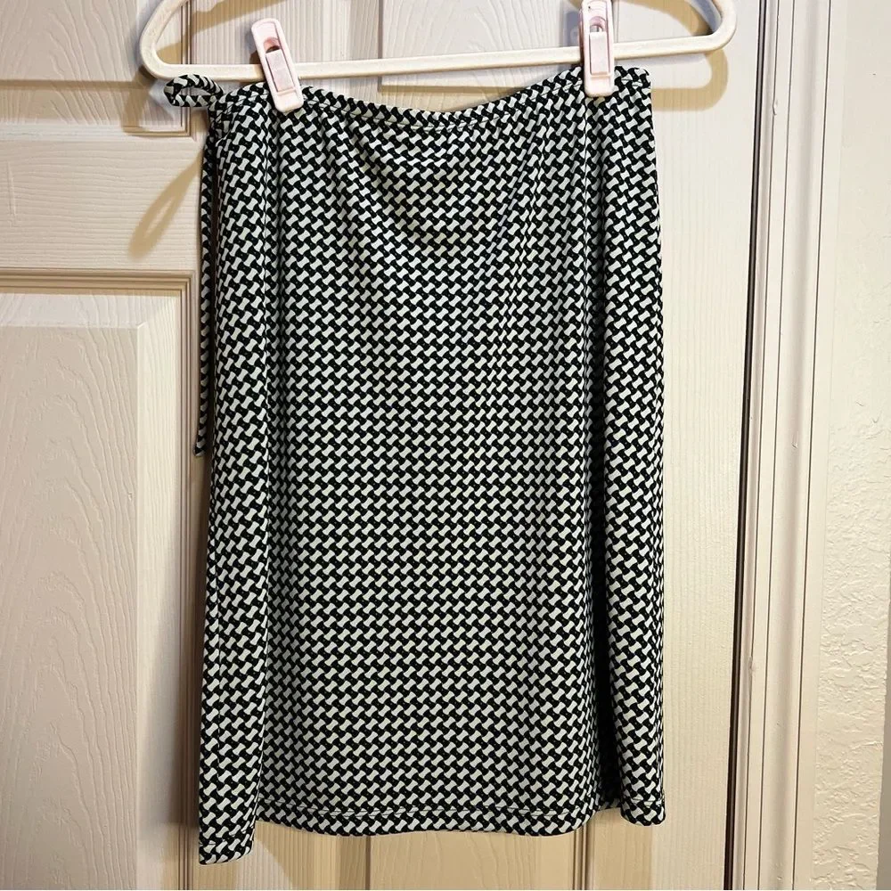Old Navy Wrap Skirt